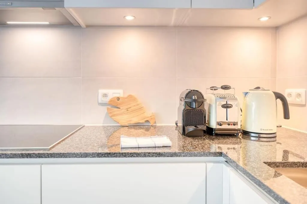 Apartment Family-Friendly Beachside Retreat For 5 In Ostend Belgium